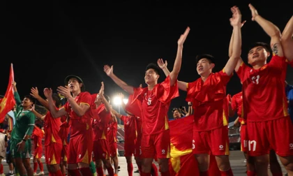 U22 Việt Nam nhận 'mưa' tiền thưởng sau đêm vàng SEA Games 33