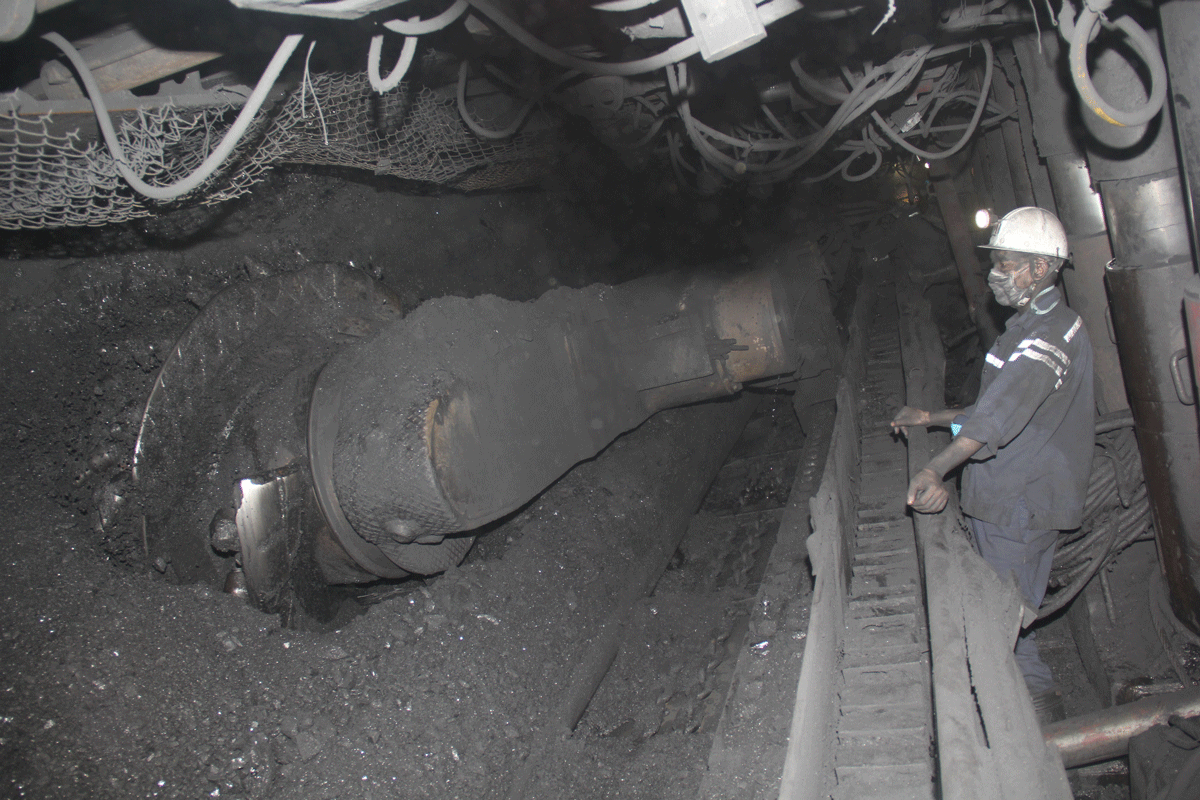 Công ty CP Than Hà Lầm phấn đấu hoàn thành toàn diện kế hoạch SXKD năm 2021