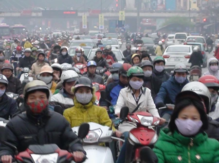 Đường Hà Nội tắc vẫn hoàn tắc