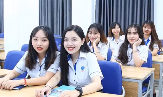 Hàng loạt trường đại học sẽ mua vắc xin COVID-19 cho sinh viên, giảng viên