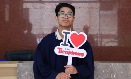 Á khoa Công nghệ thông tin: ‘Nỗ lực là cách tốt nhất để thay đổi số phận’