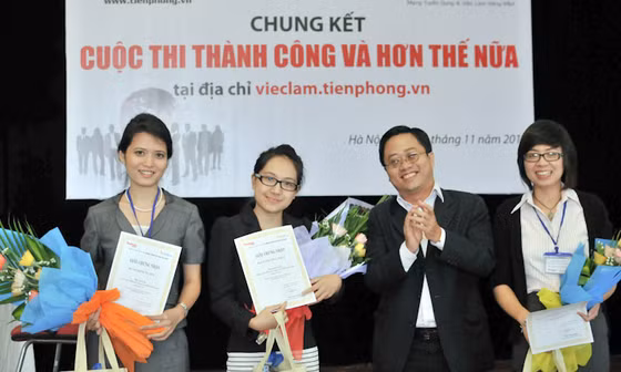 Lê Phương Thủy giành chiến thắng kép