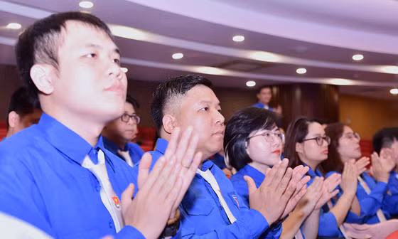 Đảng viên trẻ vừa hồng, vừa chuyên từ phong trào học tập, làm theo lời Bác