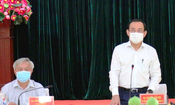 Bí thư Thành ủy TPHCM Nguyễn Văn Nên phát biểu tại buổi làm việc