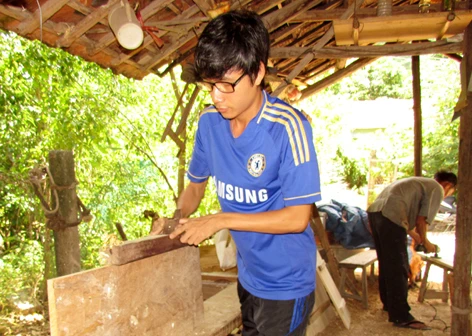 Thủ khoa lo vay tiền nhập học