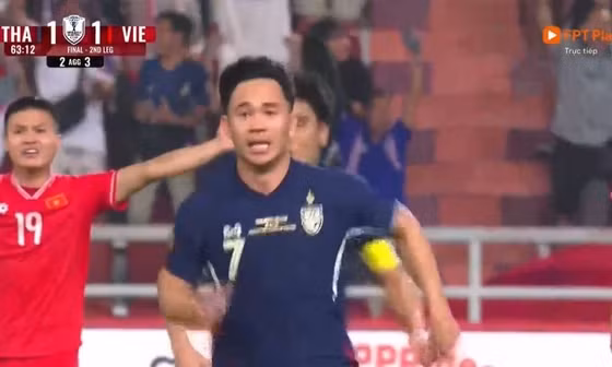 Pha ghi bàn của Supachok dẫn đầu bình chọn bàn thắng đẹp, do CĐV Việt Nam bình chọn?