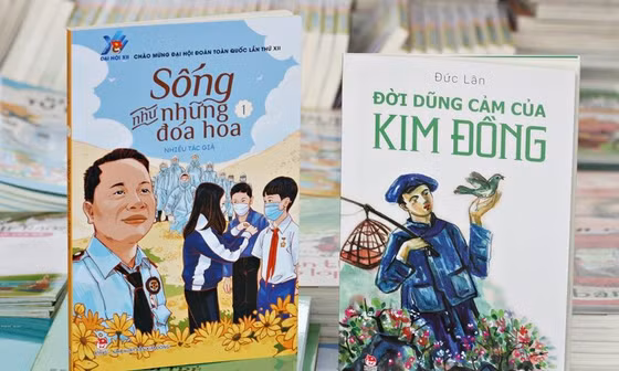 Bộ sách ý nghĩa chào mừng Đại hội Đoàn toàn quốc XII: Hãy sống rực rỡ như những đóa hoa
