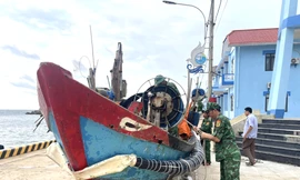 Đặc khu Cồn Cỏ di dời gần 400 quân, dân vào hầm trú ẩn tránh bão số 5