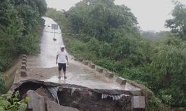 Sập cống liên hợp ở La Lay, nhiều hộ dân bị cô lập