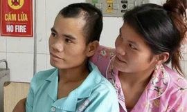 Nạn nhân người Lào trong vụ xe tải lao vào chợ ở Quảng Trị hồi phục kỳ diệu