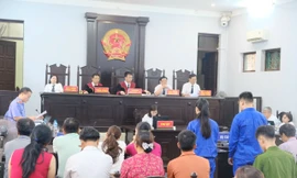 Xét xử cựu giáo viên bán đất ‘trên giấy’ chiếm đoạt 24,6 tỉ đồng