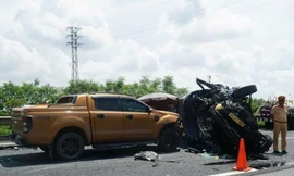 7 du khách nước ngoài nhập viện sau tai nạn trên cao tốc Cầu Giẽ – Ninh Bình