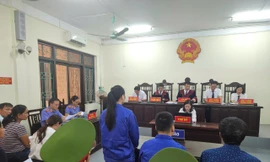 Người đàn ông tiếp tay cho nữ giáo viên lừa đảo em họ hơn 11 tỷ đồng