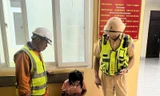Bé gái 10 tuổi đi lạc vào cao tốc sau khi thăm bà ở bệnh viện 