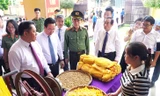 Đồng chí Nguyễn Trọng Nghĩa dự ngày hội Toàn dân bảo vệ an ninh Tổ quốc ở Nghệ An