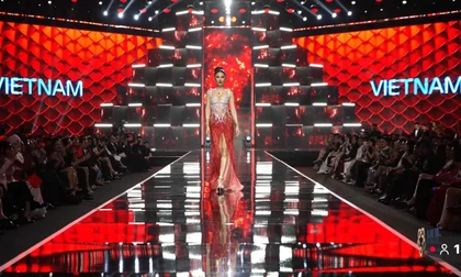 Miss Cosmo 2025: Hoa hậu Phương Linh trình diễn thế nào trong đêm Bán kết?