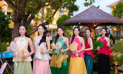 Hoa hậu Hà Trúc Linh, Á hậu Vân Nhi cùng dàn người đẹp khám phá di sản văn hóa Hội An