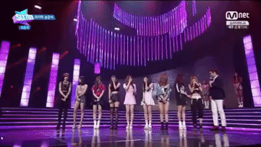 Trước khi nổi tiếng, idol nào cũng phải trải qua 9 thử thách đáng sợ này ảnh 6