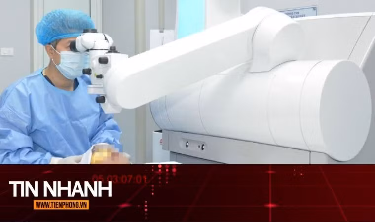 TIN NHANH: Bệnh viện Mắt Trung ương nói gì khi bị tố tráo đổi phương pháp mổ cận?