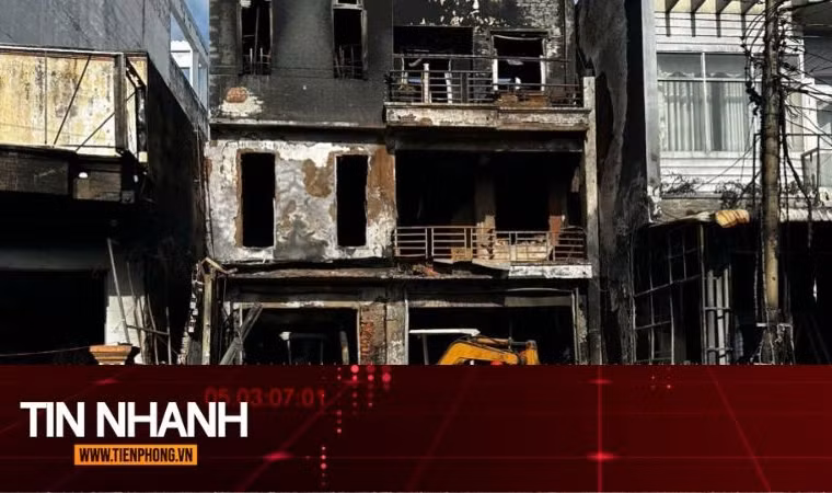 TIN NHANH: Vụ con trai đốt tiệm văn phòng phẩm khiến cha tử vong: Nghi vấn còn người mắc kẹt