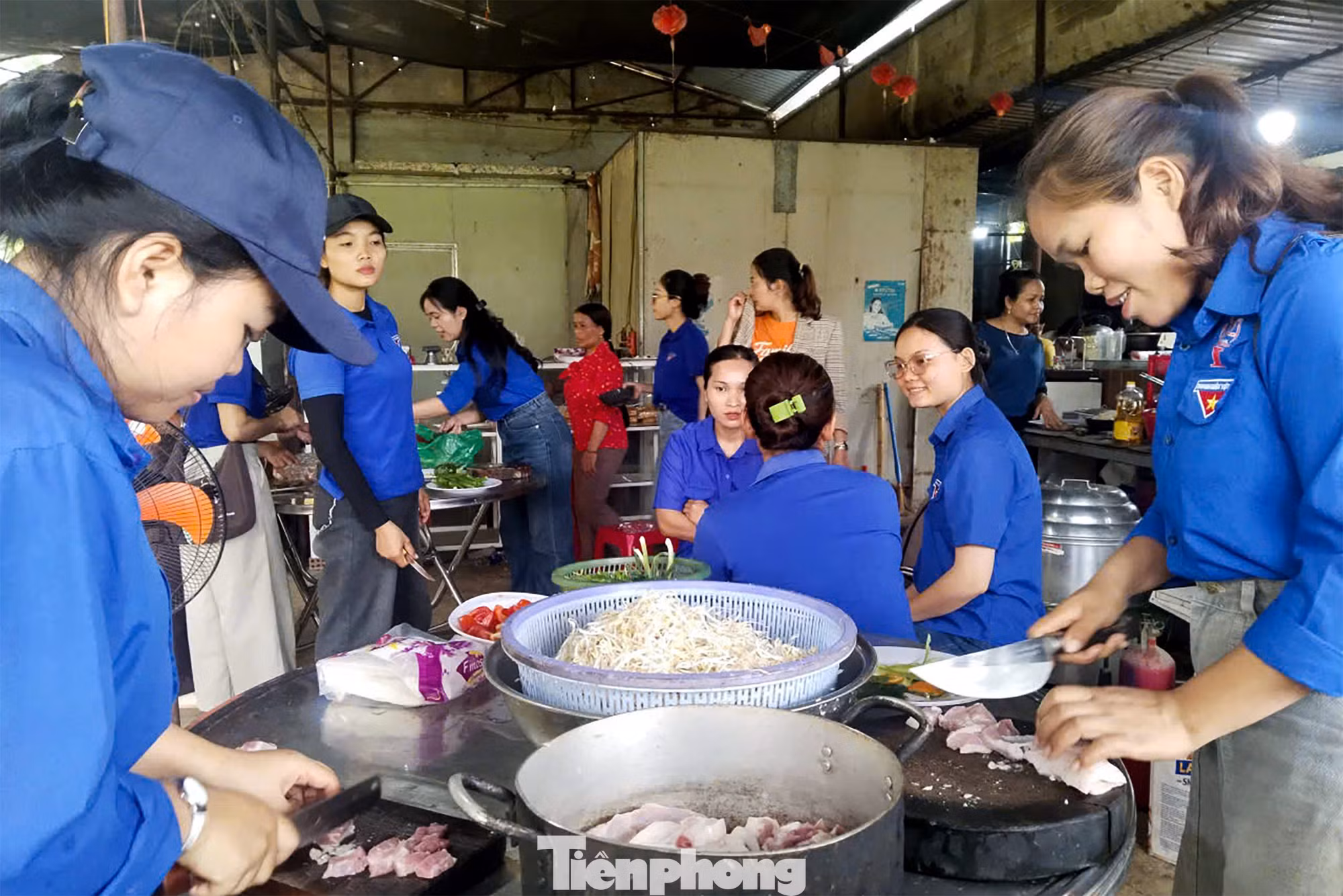 tp-da-nang-tiep-suc-mua-thi-19.jpg