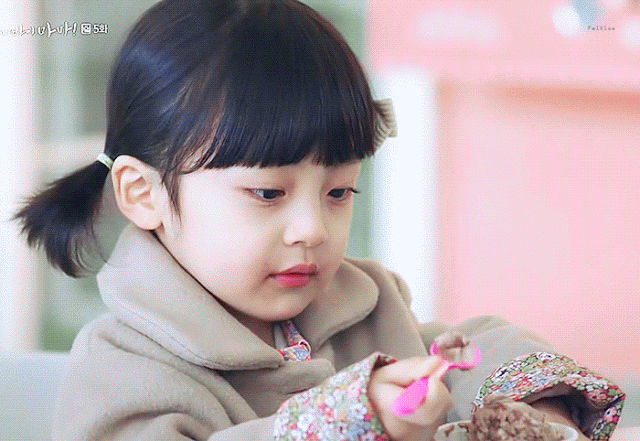 “Con gái” của Kim Tae Hee “đốn tim” cư dân mạng với vẻ ngoài đáng yêu ảnh 5