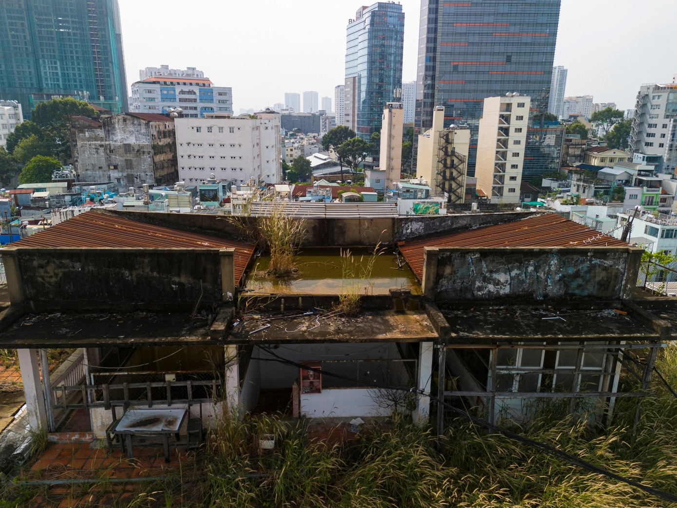 Năm 2016, qua kiểm định chất lượng chung cư, Sở Xây dựng TP.HCM đánh giá mức độ nguy hiểm của tòa nhà là cấp D. Khả năng chịu lực của kết cấu không thể đáp ứng yêu cầu sử dụng bình thường, nhà xuất hiện tình trạng nguy hiểm tổng thể.