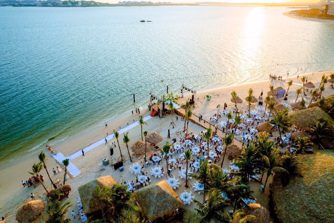 Nhà hàng Hồng Hạnh Signature tại Bán đảo 3, Khu đô thị vịnh biển Halong Marina, cũng là một trong số tiện ích sẽ chính thức ra mắt trong hè năm nay