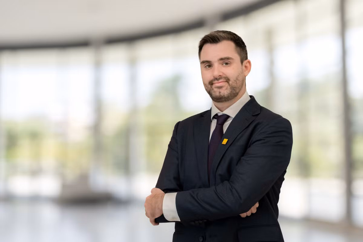 john-campbell-giam-do-c-tru-o-ng-bo-pha-n-dich-vu-co-ng-nghie-p-savills-vie-t-nam20251204142828.png