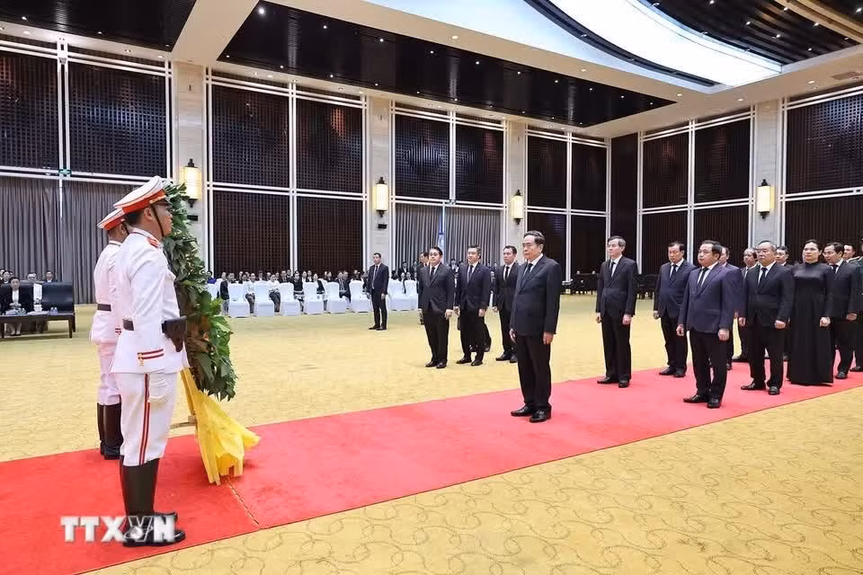 chu-tich-quoc-hoi-tran-thanh-man-vieng-chu-tich-quoc-hoi-lao9.jpg