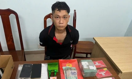 Đi khám bệnh, người phụ nữ mất hơn 1 tỷ đồng cùng nhiều tài sản cất trong cốp xe máy 