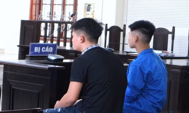 Ba lần hầu tòa vì sự bốc đồng ở tuổi mới lớn