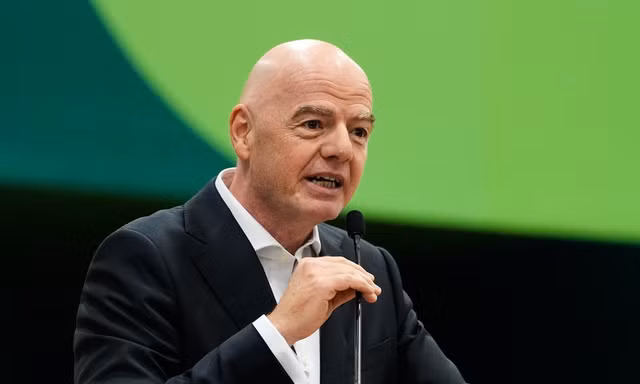 Hai thành viên đi ngược AFC, công khai ủng hộ chủ tịch FIFA