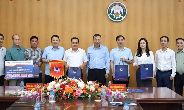 LĐBĐVN đồng hành cùng địa phương phát triển bóng đá trẻ và nâng cao năng lực tổ chức giải