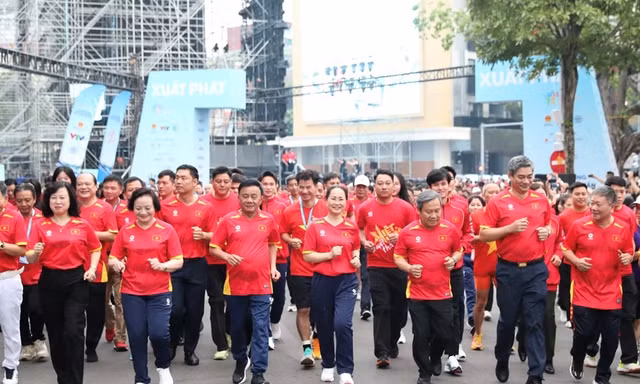 Phát động phong trào toàn dân tập luyện thể thao vì một Việt Nam khỏe mạnh, phồn vinh