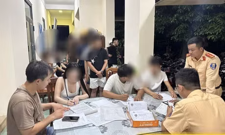 Hơn 200 thanh thiếu niên tụ tập, nẹt pô giữa đêm ở Quảng Ngãi