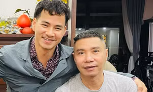 NSND Xuân Bắc thăm NSND Công Lý