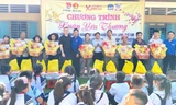 Thanh niên TPHCM chăm lo Tết cho người dân, thiếu nhi vùng biên