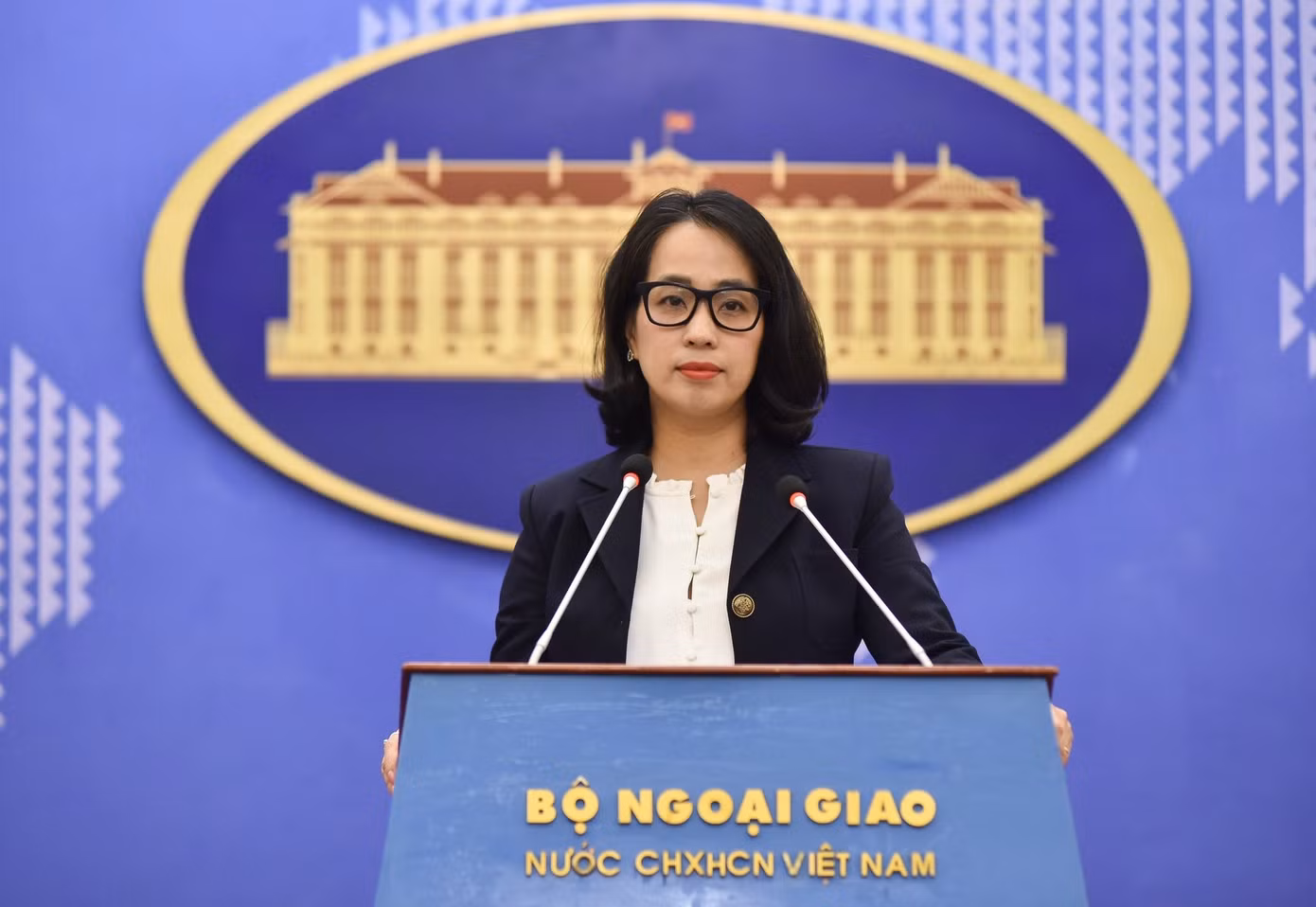 pham-thu-hang.jpg