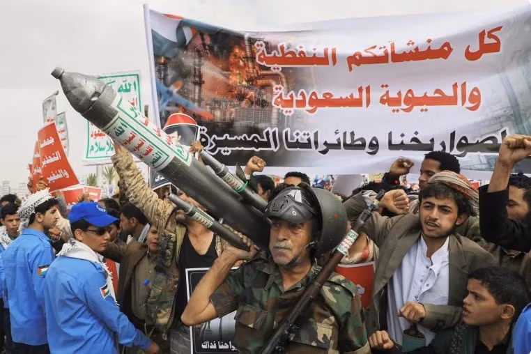 houthi-806.jpg