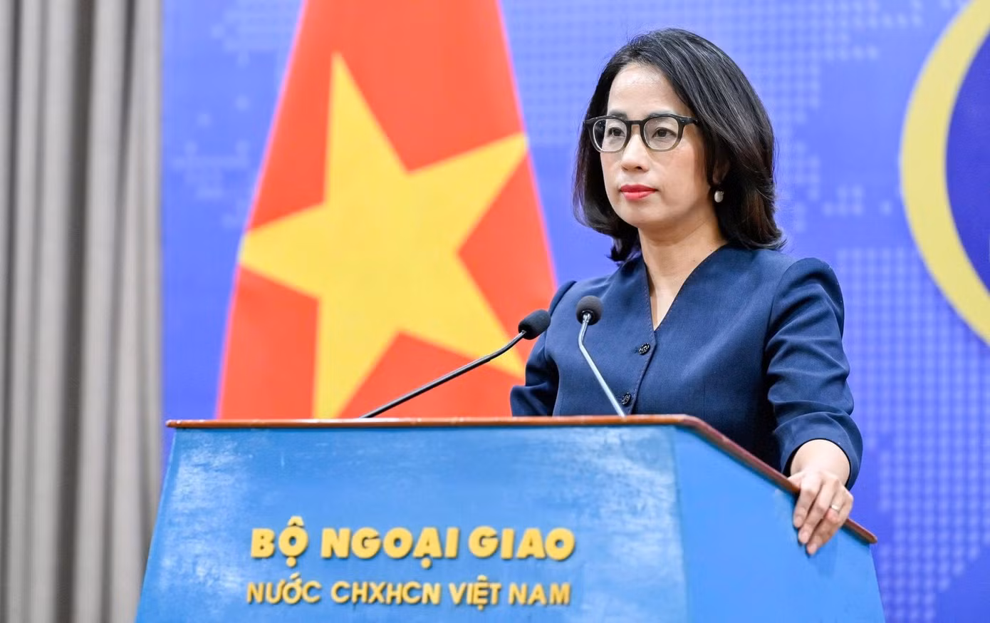 nfn-bng-pham-thu-hang1.jpg