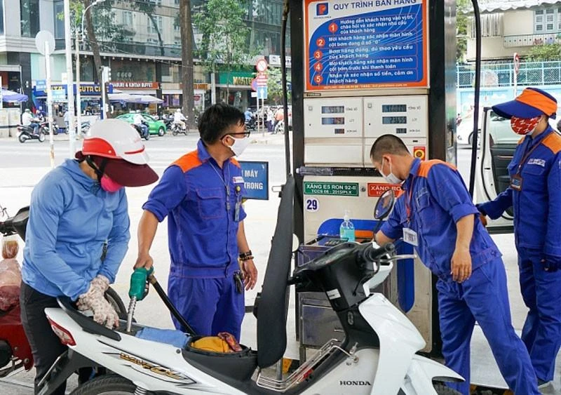 Bộ Công Thương điều chỉnh lịch điều hành giá xăng dầu dịp Tết 2026