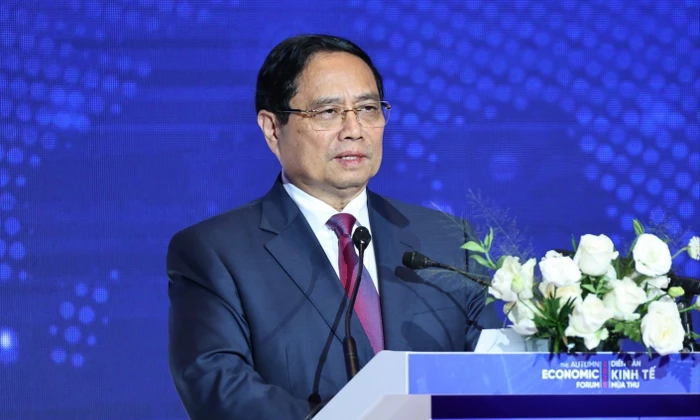 Thủ tướng: 'Đi lên từ bàn tay, khối óc, mảnh đất, khung trời, cửa biển của mình'