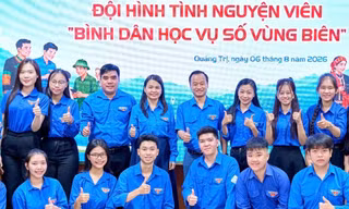 Đưa Bình dân học vụ số tới vùng biên