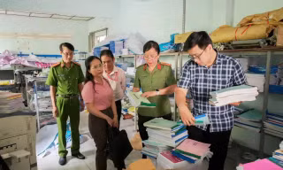 Báo động sinh viên dùng sách lậu, xâm phạm bản quyền