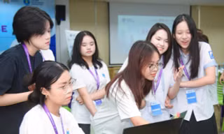 Học sinh 28 trường THPT tìm lời giải cho nhiều vấn đề nóng của cộng đồng