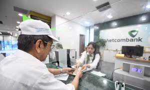 Lãi suất huy động tăng mạnh những tháng cuối năm