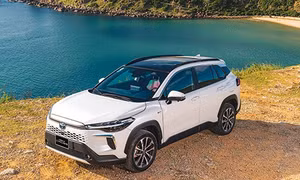 Tiện lợi như xe xăng, mạnh mẽ như xe điện, phù hợp với lộ trình xanh hóa