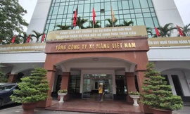 Vì sao 'ông trùm' xi măng thoái vốn tại nhiều doanh nghiệp?