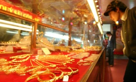 Vì sao mãi chưa nhập khẩu vàng?